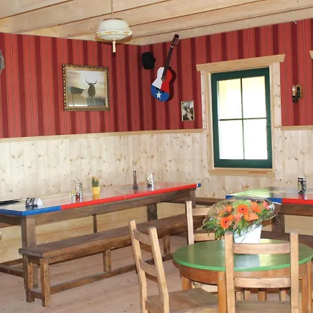 Urige Westernhauser - Grill - Saloon - Bbq - Fruhstuck بيت للعطل