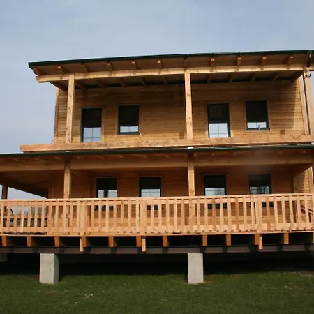 بيت للعطل Urige Westernhauser - Grill - Saloon - Bbq - Fruhstuck Neuendorf (Saal)